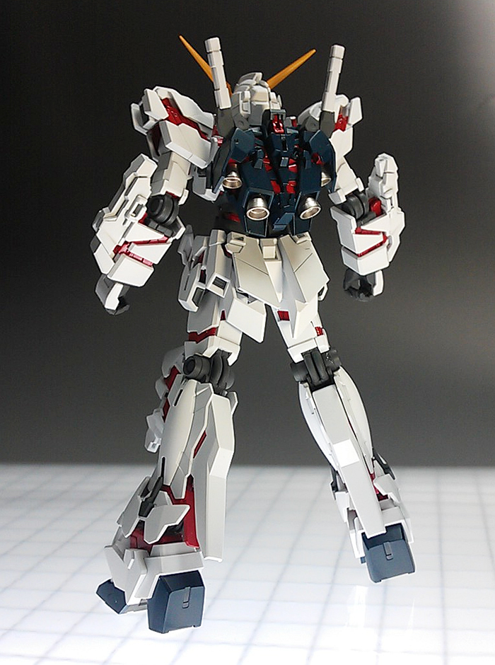 http://www.basserd.net/aotan/sinanju/images/rx-0-013.jpg